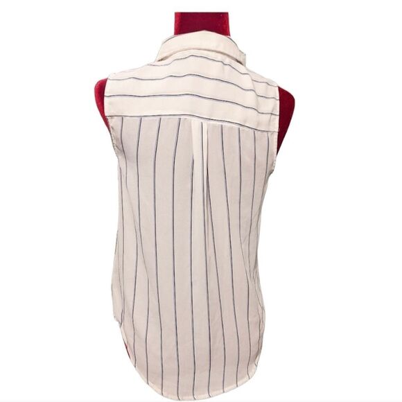 Who What Wear Striped Sleeveless Button Up Size Small - Picture 3 of 6